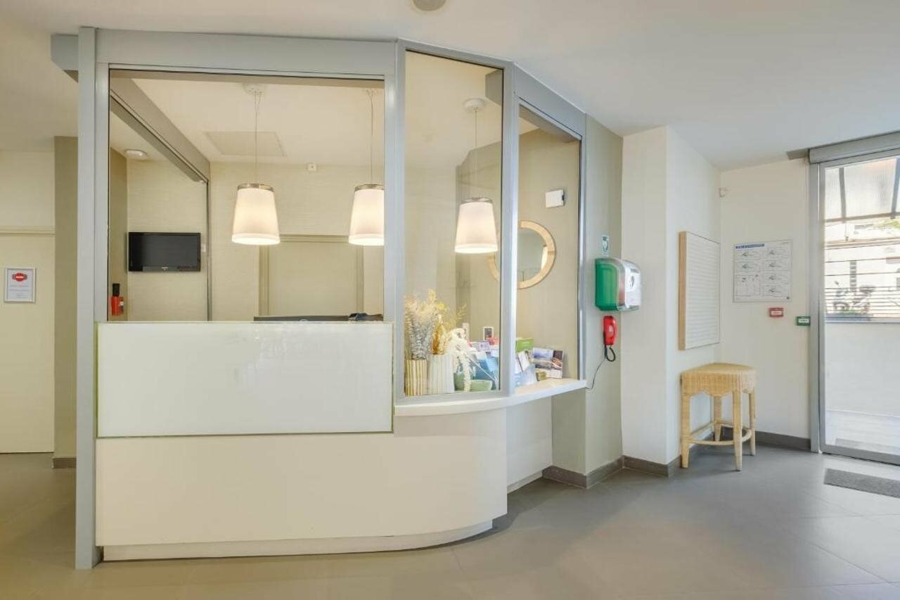 Фото B&b Hotel Antibes Juan-les-Pins