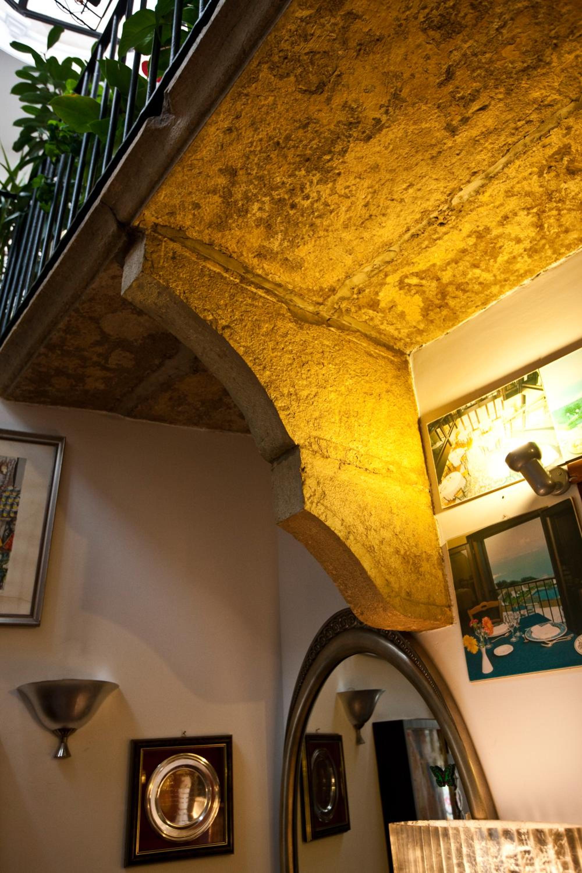 Фото Moderno Hotel