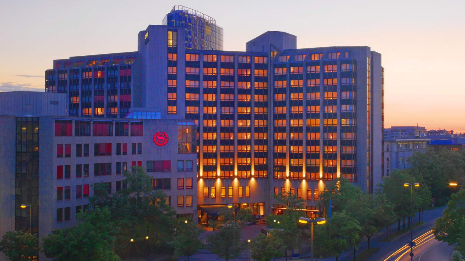 Фото отеля 1