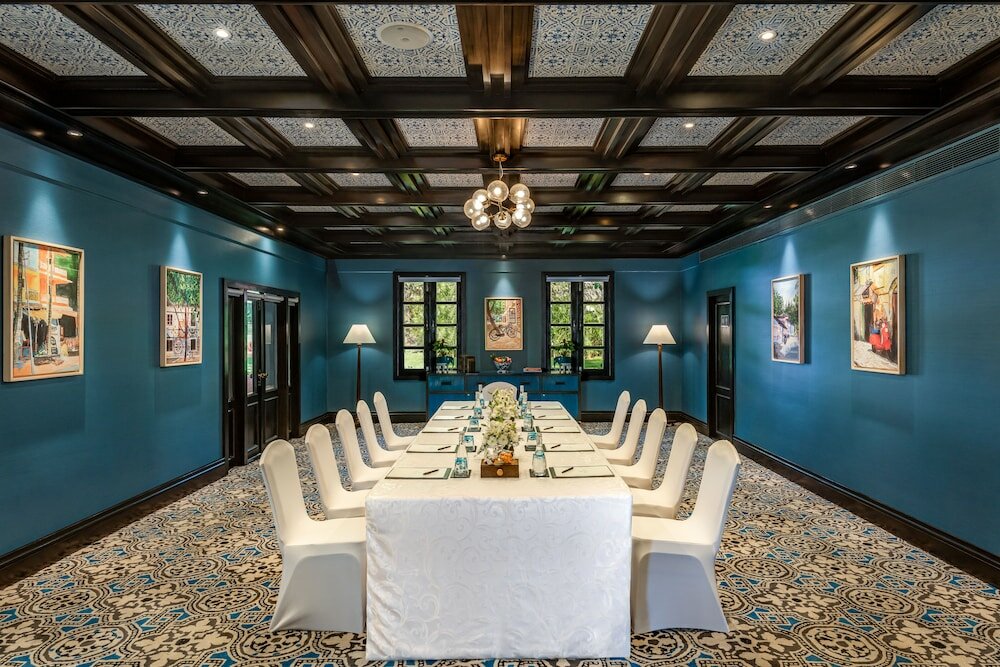 Фото Taj Holiday Village Resort & SPA