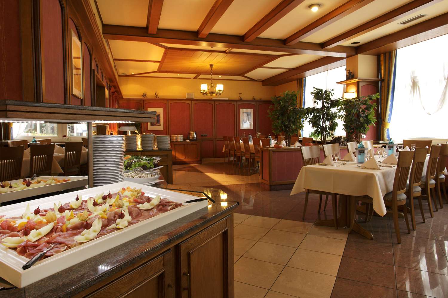 Фото H+ Hotel Siegen