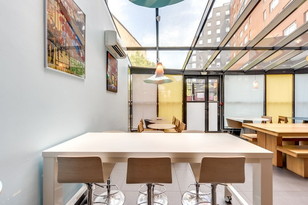 Фото Novotel Suites Paris Nord 18ème Hotel