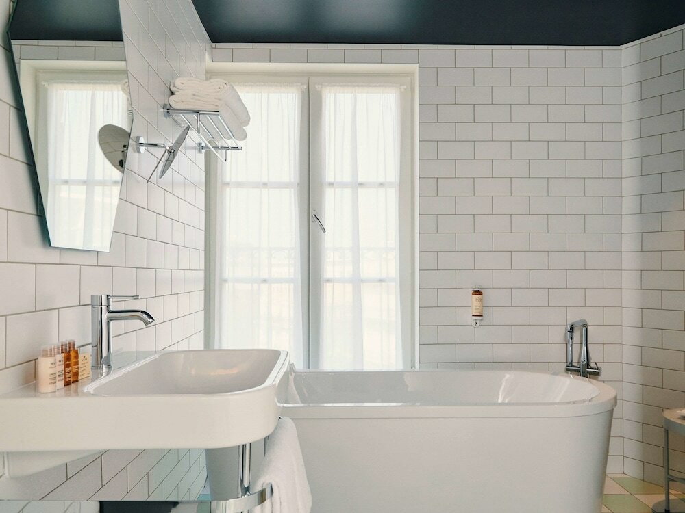 Фото Hôtel Mercure Marseille Canebière Vieux-Port