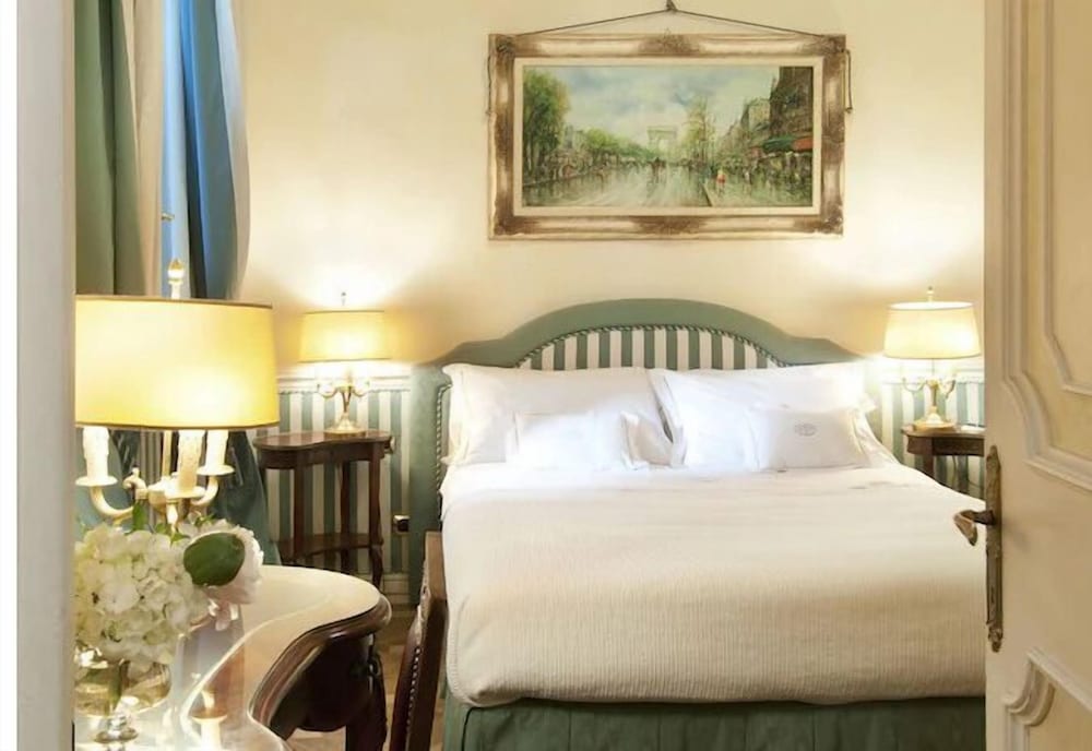 Фото Petit Palais Hotel De Charme