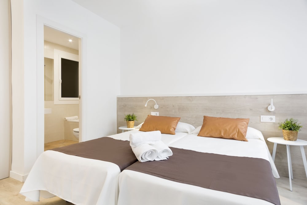 Фото BcnStop Sagrada Familia Apartments