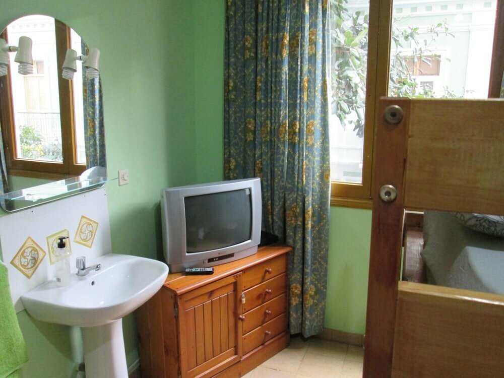 Фото Pensión Sea of Clouds