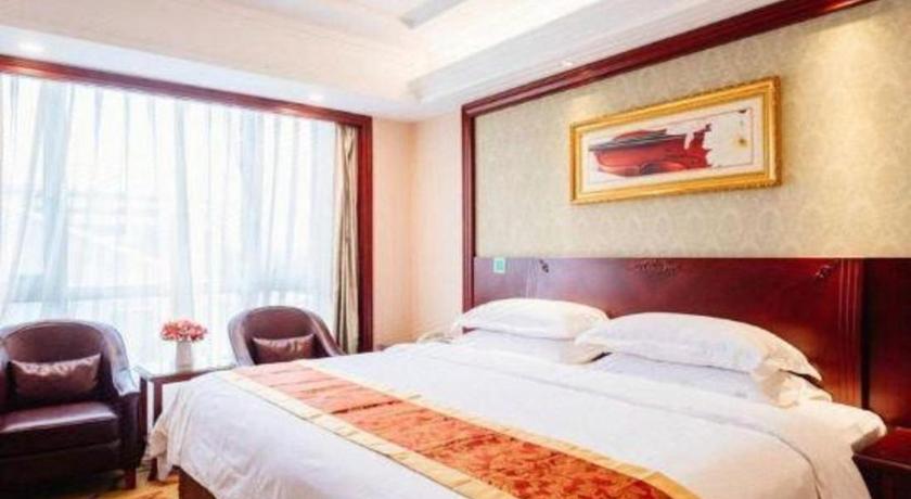 Фото Vienna Hotel Shanghai Wild Animal Park