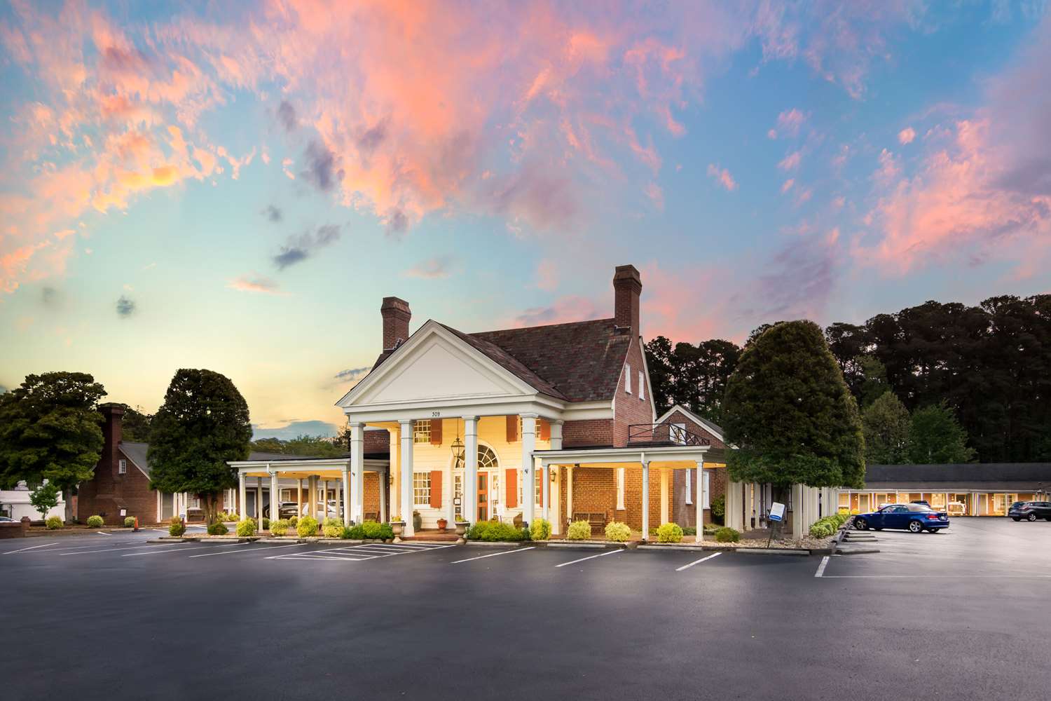 Фото отеля 1