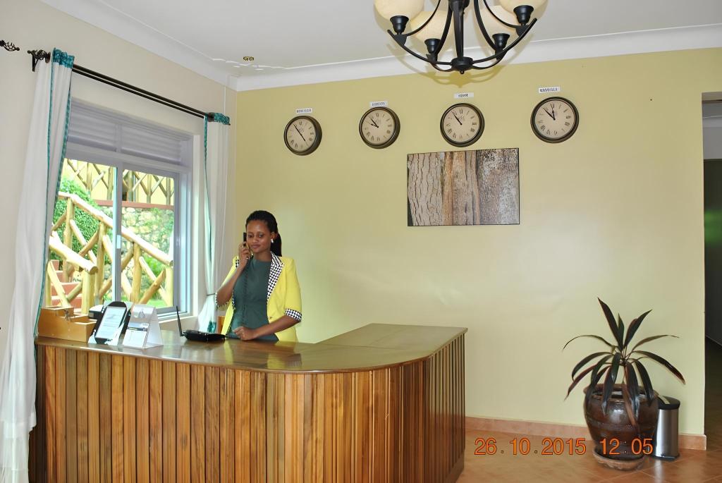 Фото отеля 2