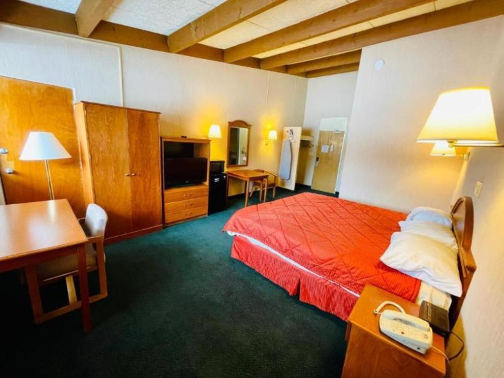 Фото Knights Inn Liberty