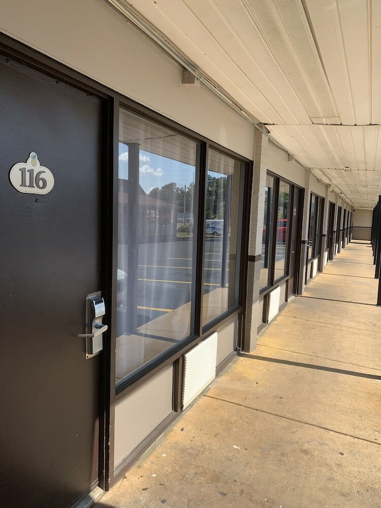 Фото Masters Inn Tuscaloosa