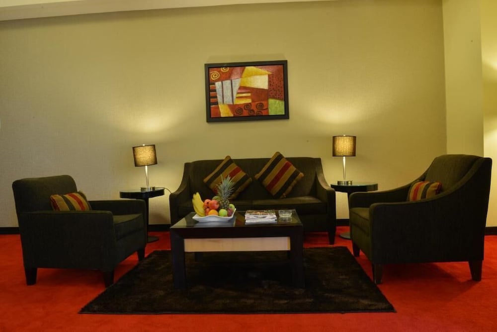 Фото Sunday Business Avenue