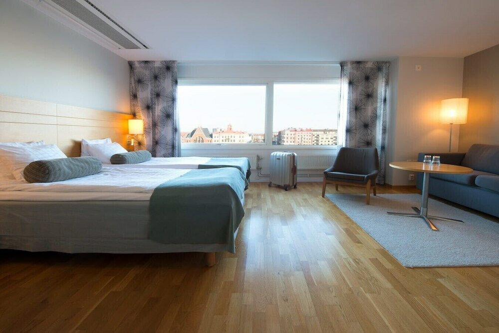 Фото отеля 2