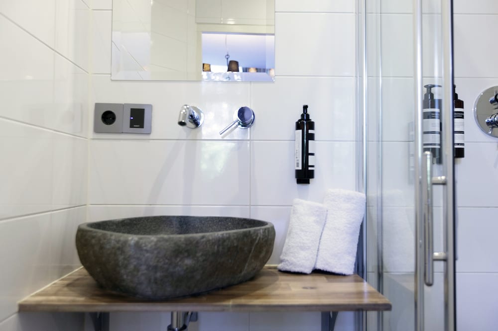 Фото Quentin England Hotel