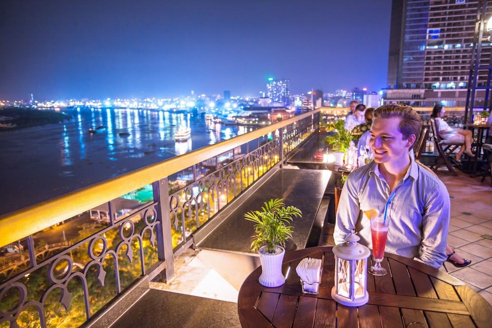 Фото Hotel Majestic Saigon