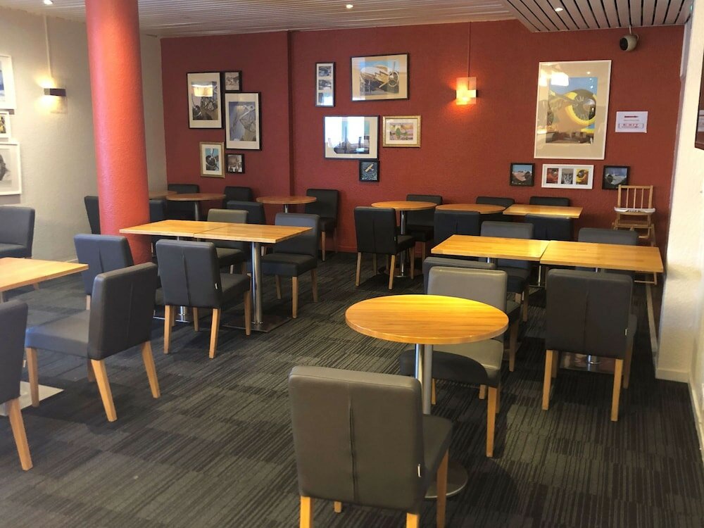 Фото Hotel Kyriad Orly Aéroport Athis Mons