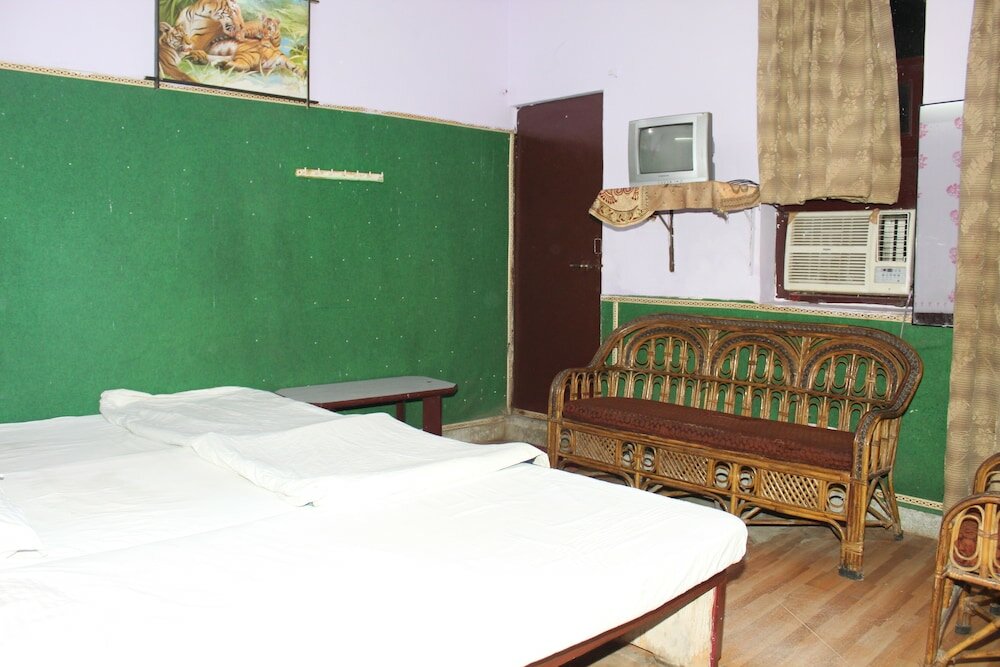 Фото Hotel Raj Bed & Breakfast