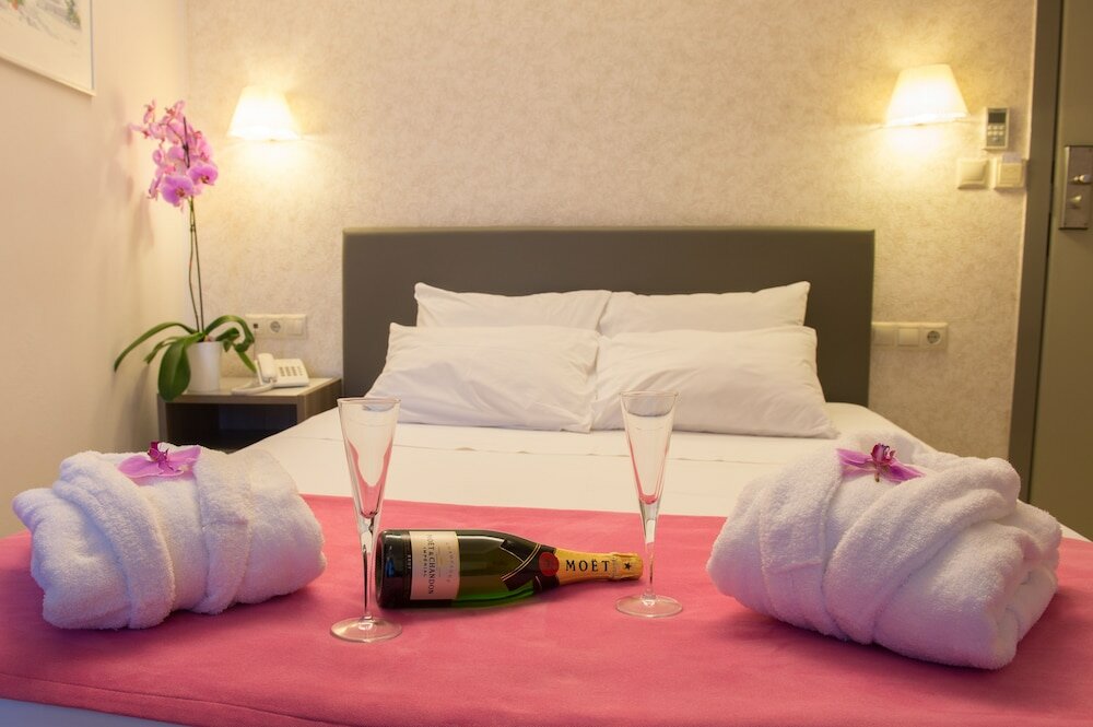 Фото Astron Hotel