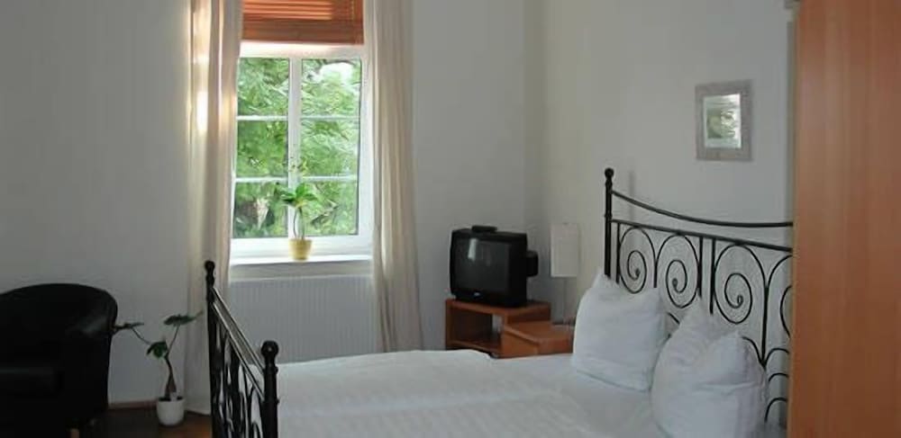 Фото Gästehaus Villa Seraphinum