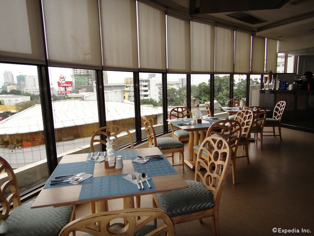 Фото Summit Circle Cebu