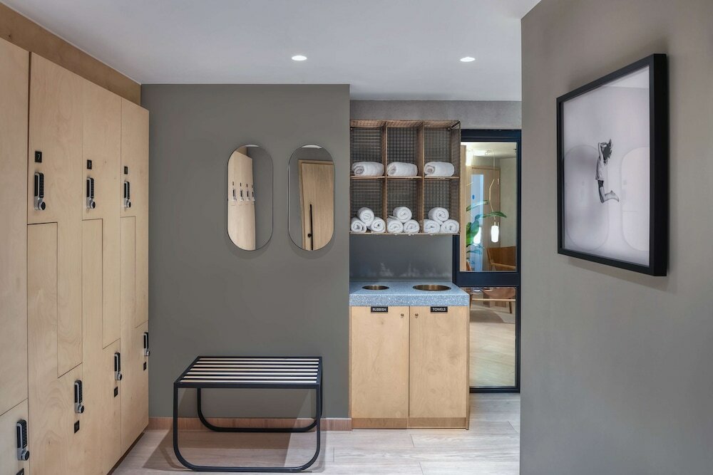 Фото Canopy by Hilton London City