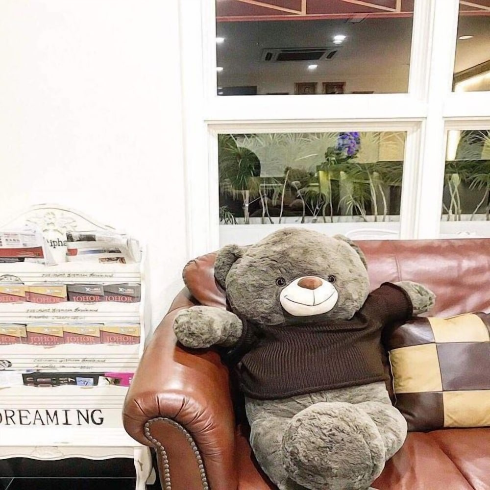 Фото 1 Million Hotel