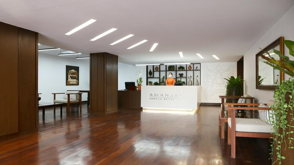 Фото Amanjaya Pancam Suites Hotel