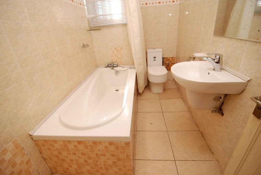 Фото Trafford Hotel