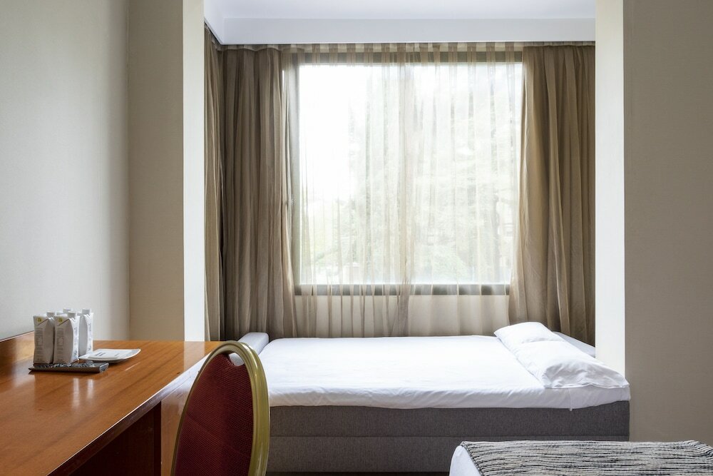 Фото Отель Petit Palace Arturo Soria