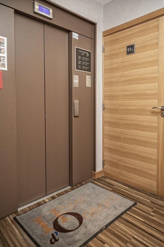 Фото Hôtel d'Orléans