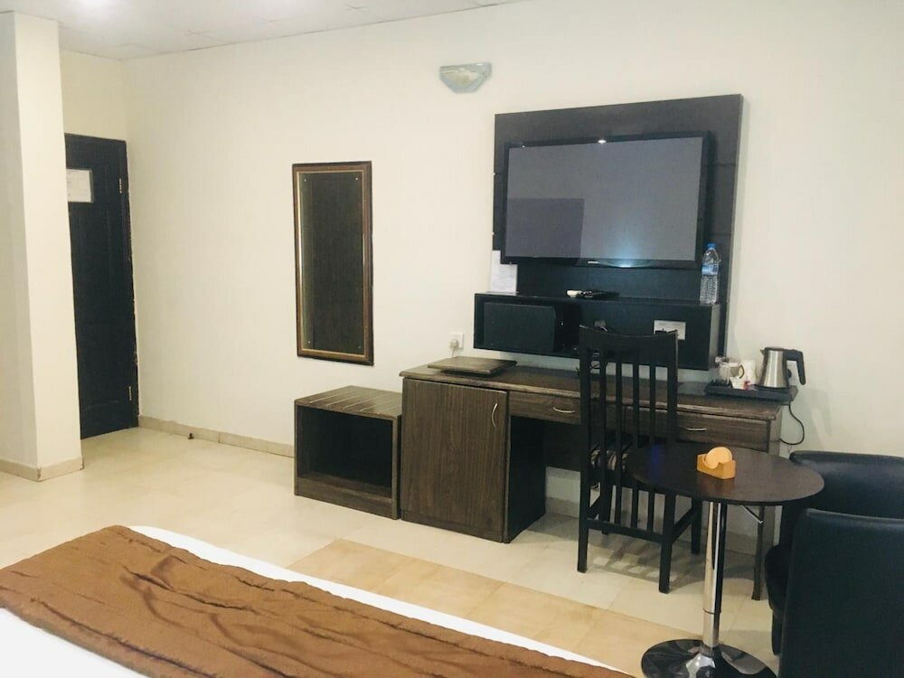 Фото Atlantic Hotel