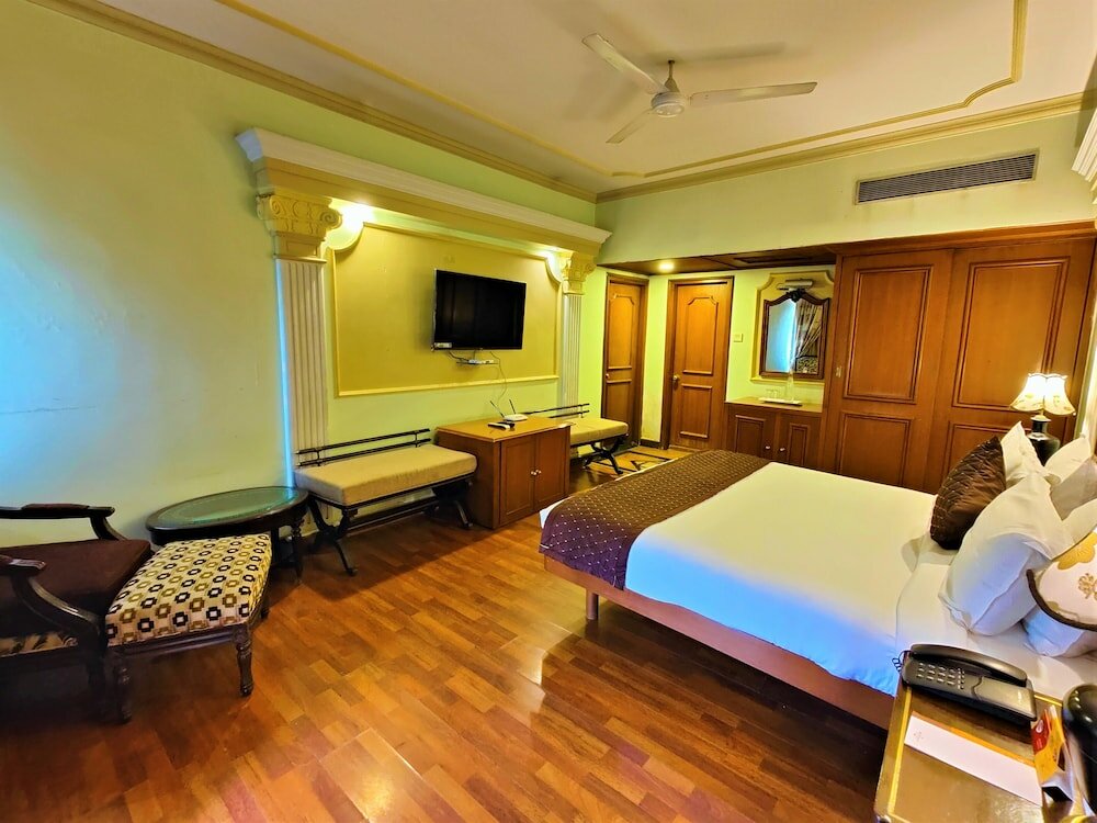 Фото Tuli International