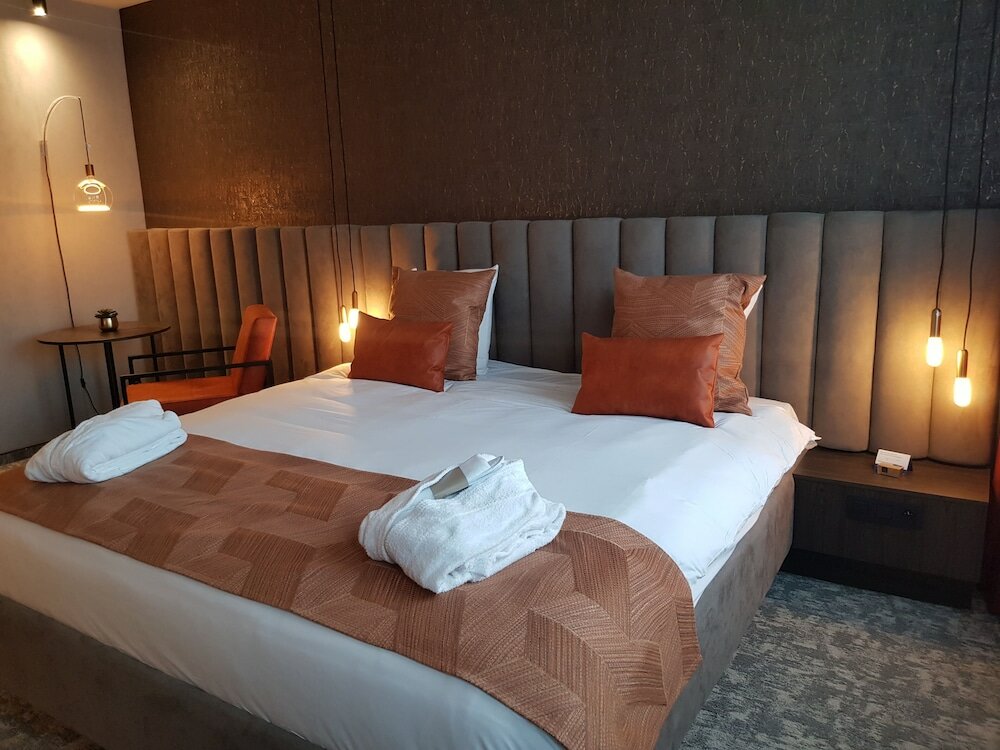 Фото Van Der Valk Hotel Mons Congres