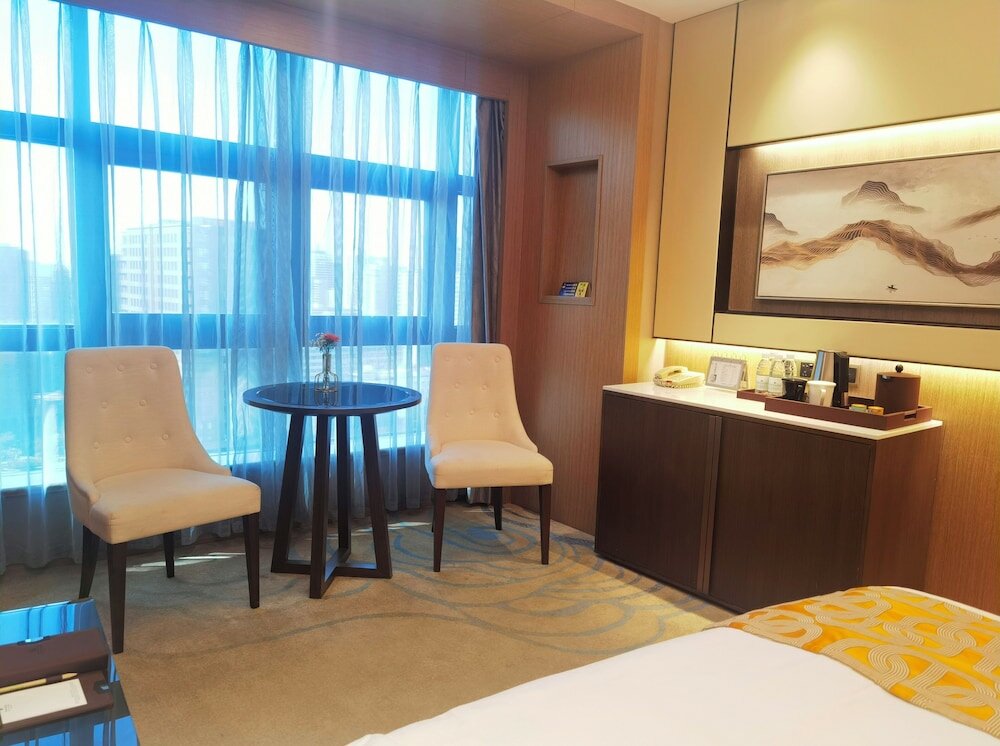 Фото Pine City Hotel