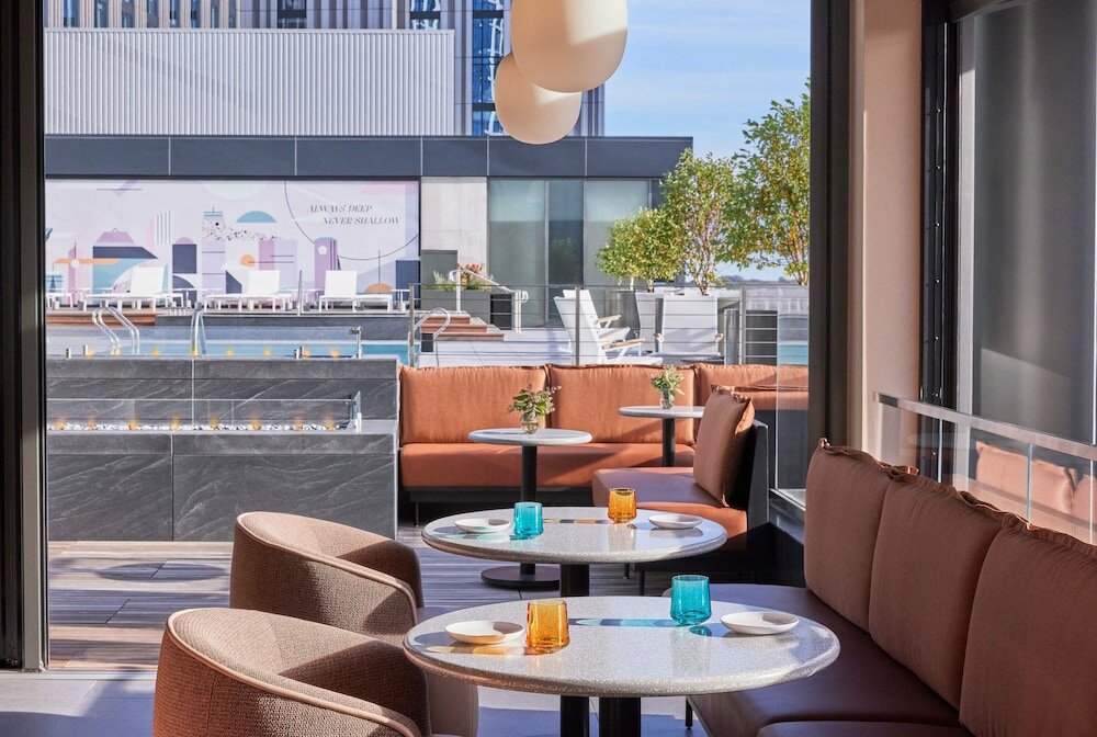 Фото Omni Boston Hotel at the Seaport