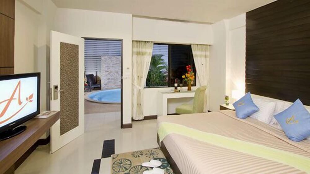 Фото Ayara Grand Palace Hotel