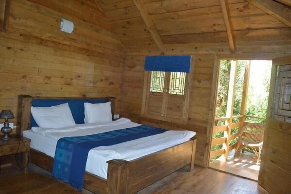 Фото Welcomheritage Lha - Ri - Sa Resort