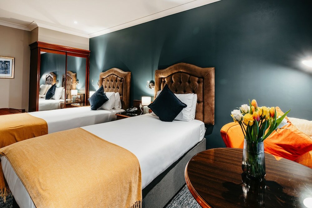 Фото Drury Court Hotel