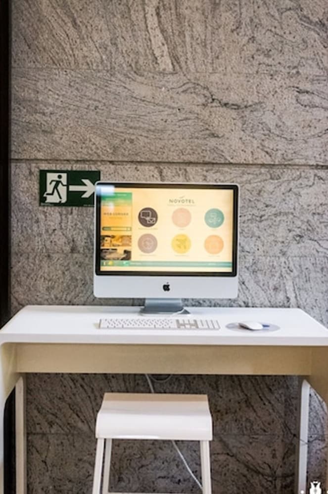 Фото Novotel Porto Alegre Tres Figueiras Hotel