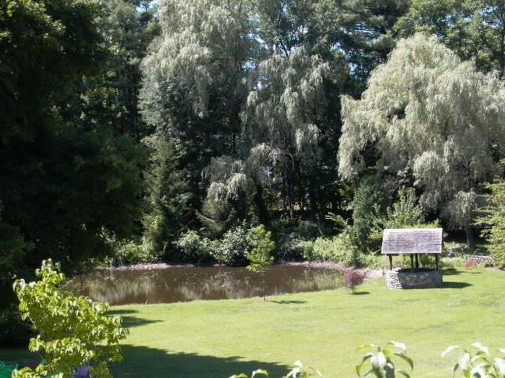 Фото The Inn on the Horse Farm