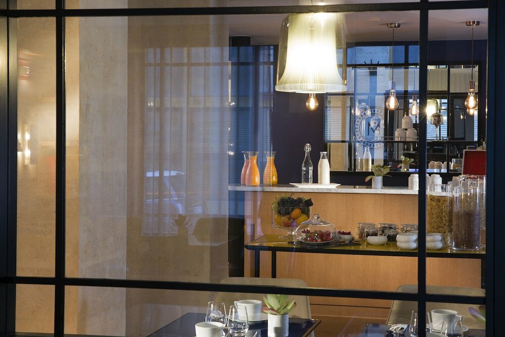 Фото Hôtel Les Matins de Paris & SPA