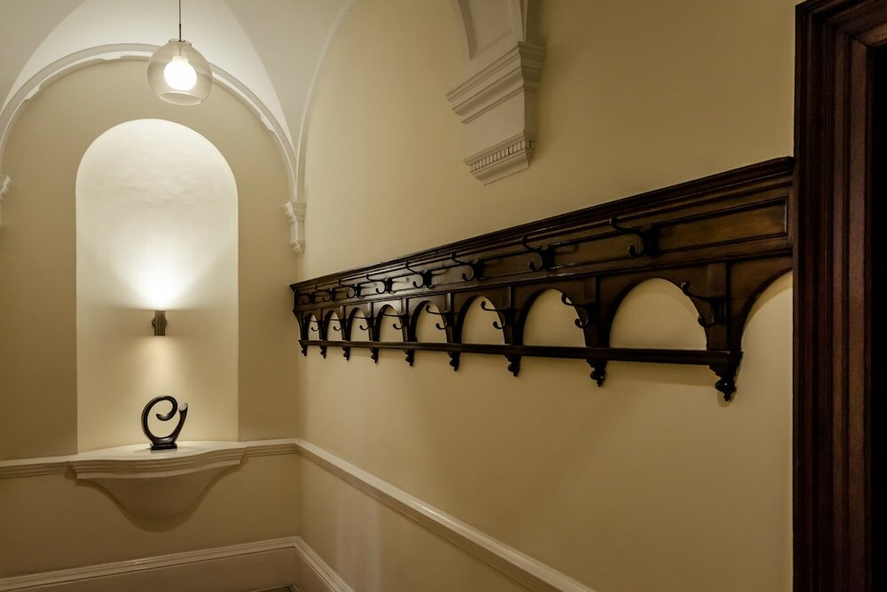 Фото Leopold Hotel