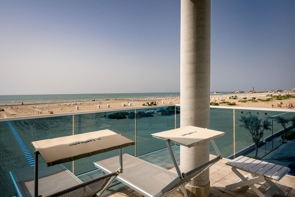 Фото Hotel Panoramic