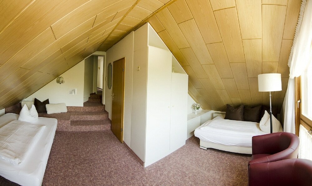 Фото Hotel & Restaurant Park Cafe Isa