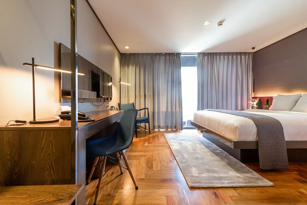 Фото Ramada Encore by Wyndham Makati