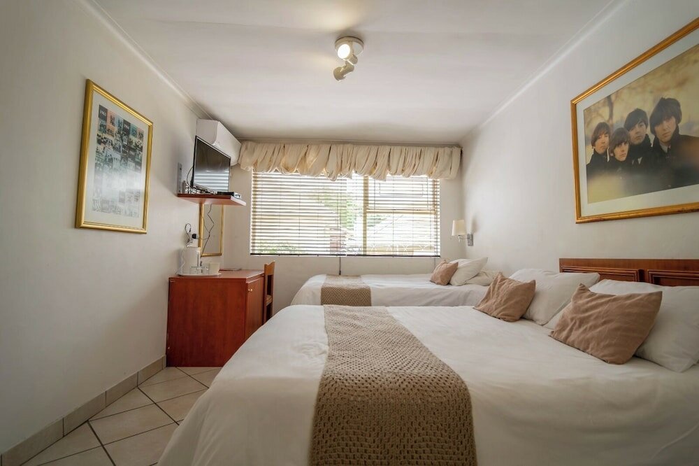 Фото Broadway Guesthouse