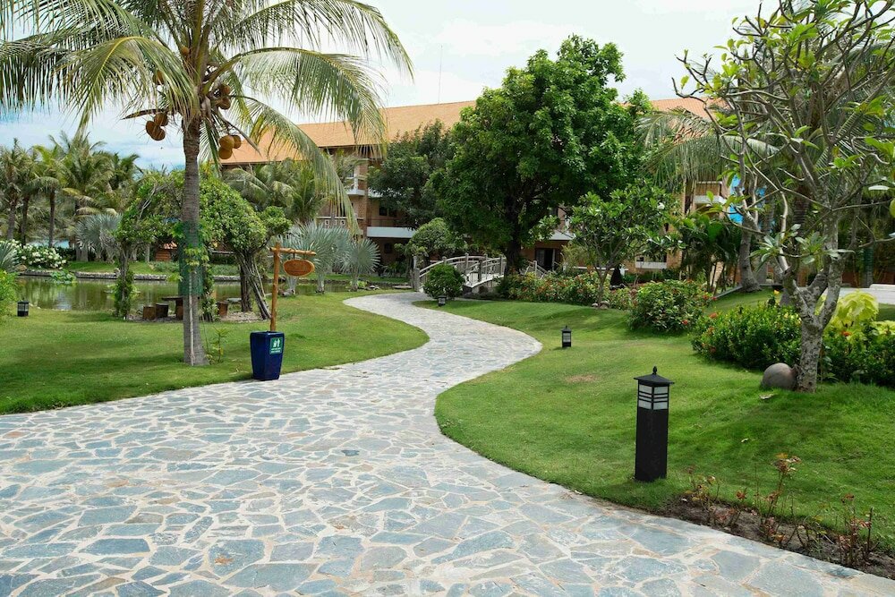 Фото Blue Bay Mui Ne Resort & SPA