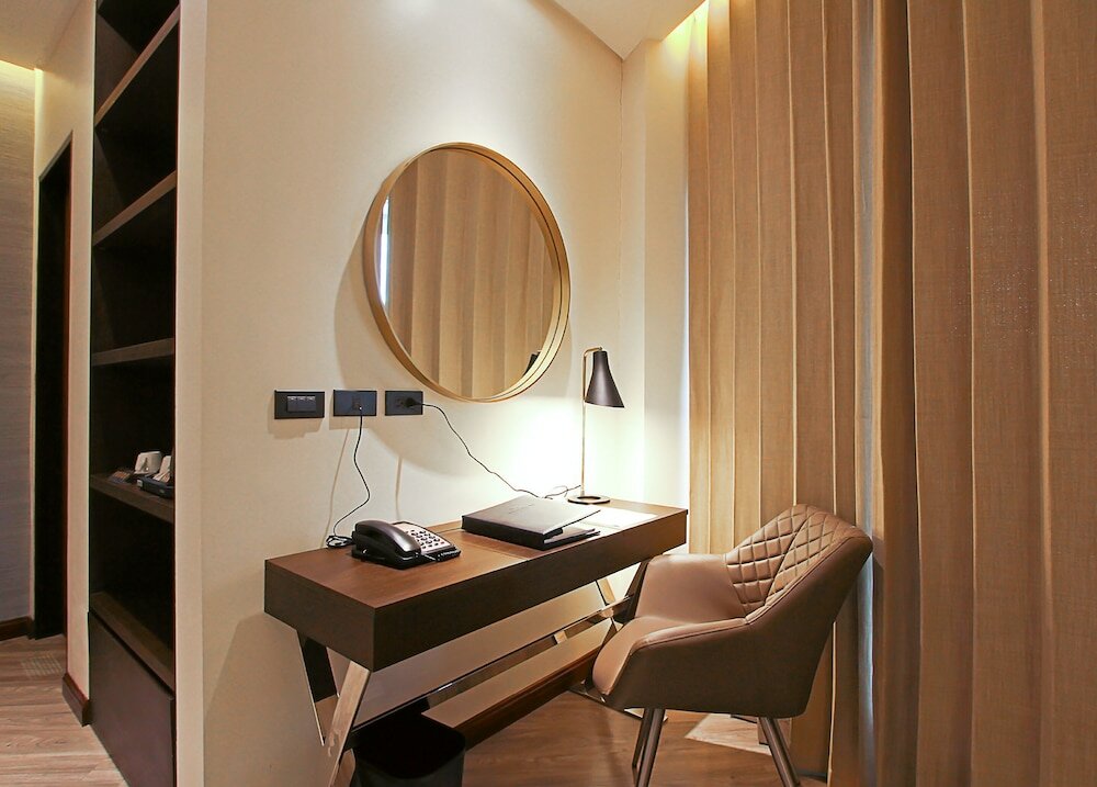 Фото The Marison Hotel