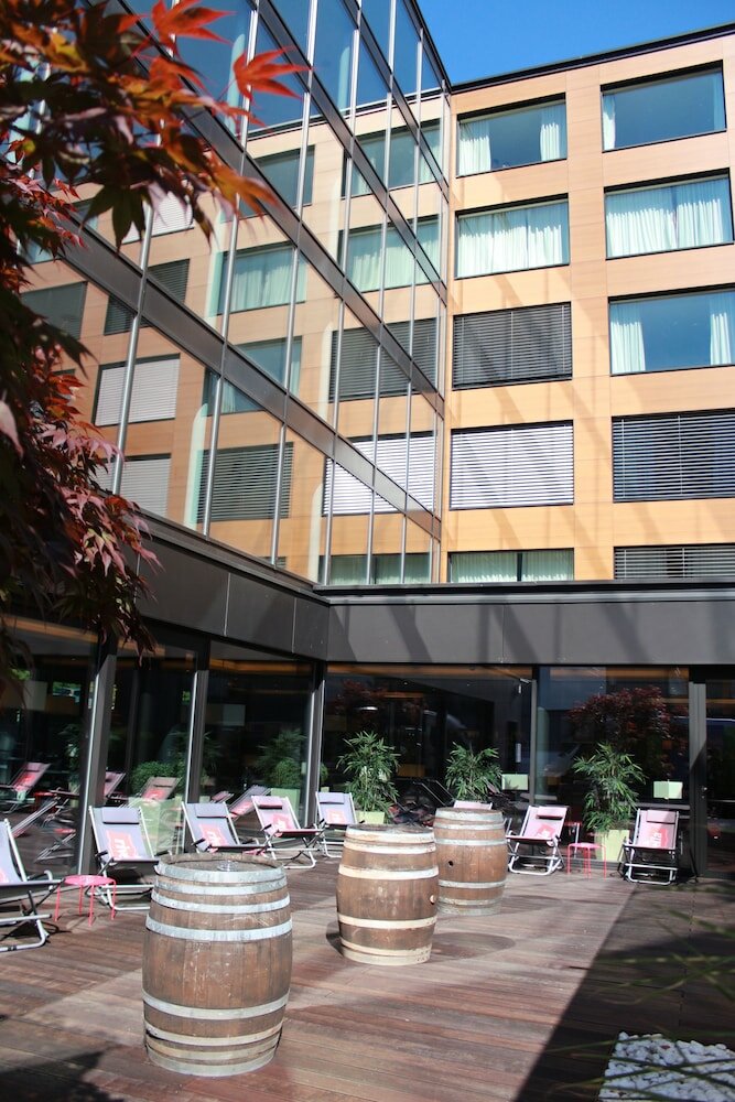 Фото Holiday Inn Express Zurich Airport, an Ihg Hotel