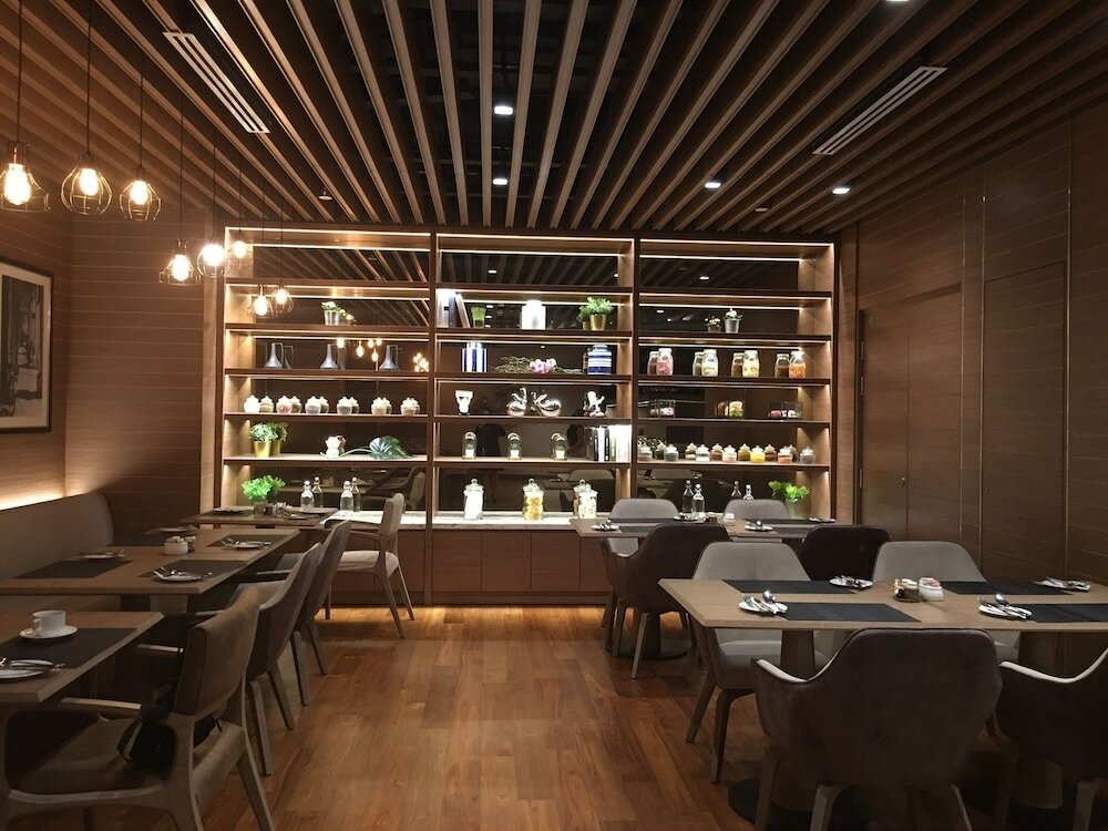 Фото Victoria Garden Hotel